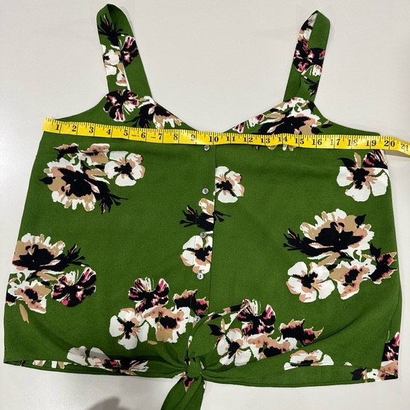 1. State Green Floral Camisole Top Size M - Picture 3 of 6